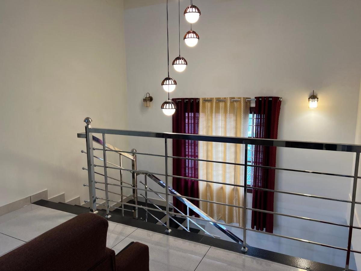 Pullad Villa Aranmula Dış mekan fotoğraf