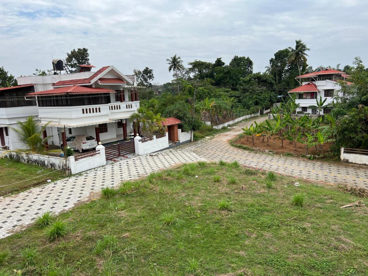 Pullad Villa Aranmula Dış mekan fotoğraf
